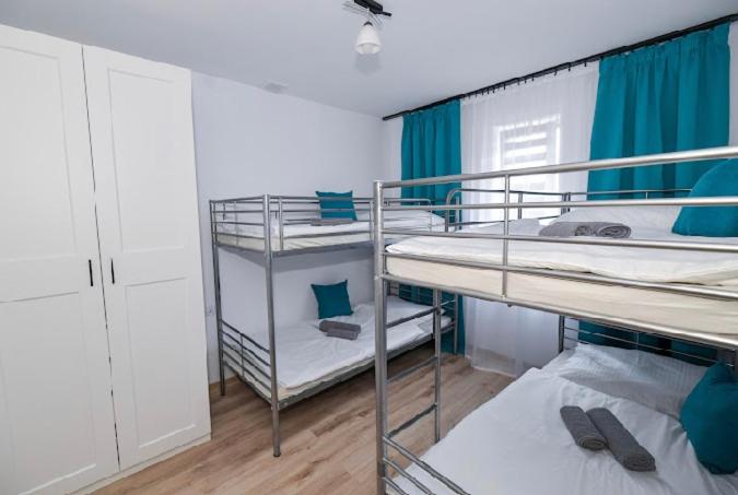 Dom z jacuzzi & tarasem całoroczny do 10 osób DOM NA PROMOWEJ - LAS, Zator - Housity