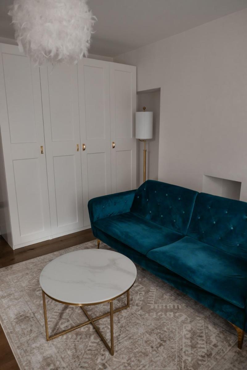 Restful Rentals - Housity