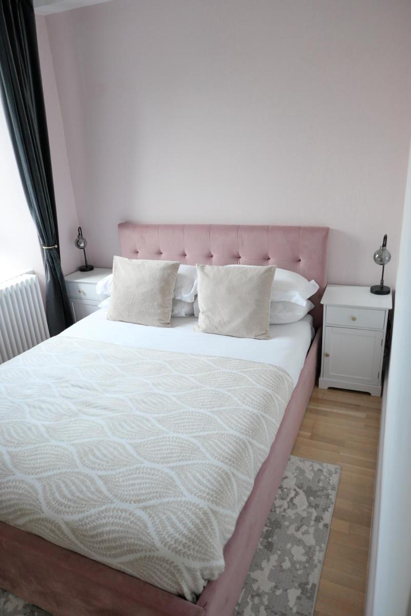 Restful Rentals - Housity