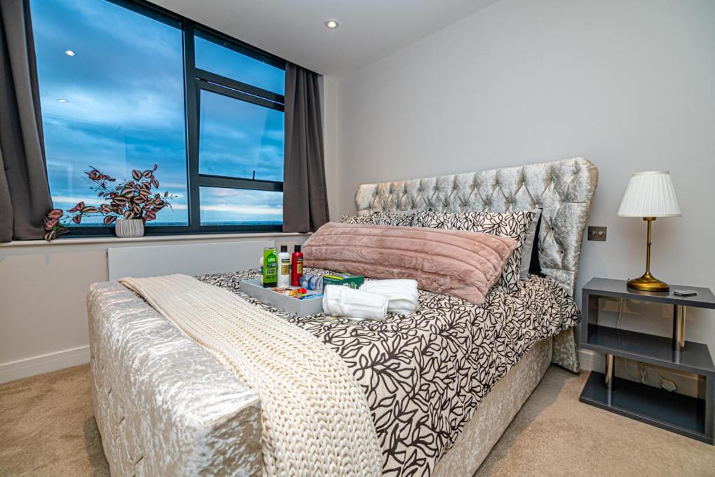 Heathrow Family Apartments - Housity