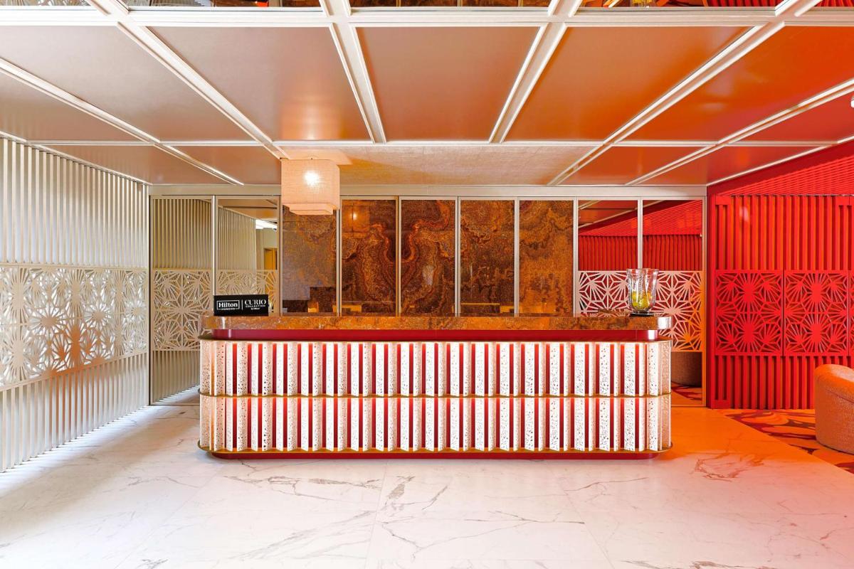 A cozinha ou kitchenette de Legacy Hotel Cascais, Curio Collection By Hilton