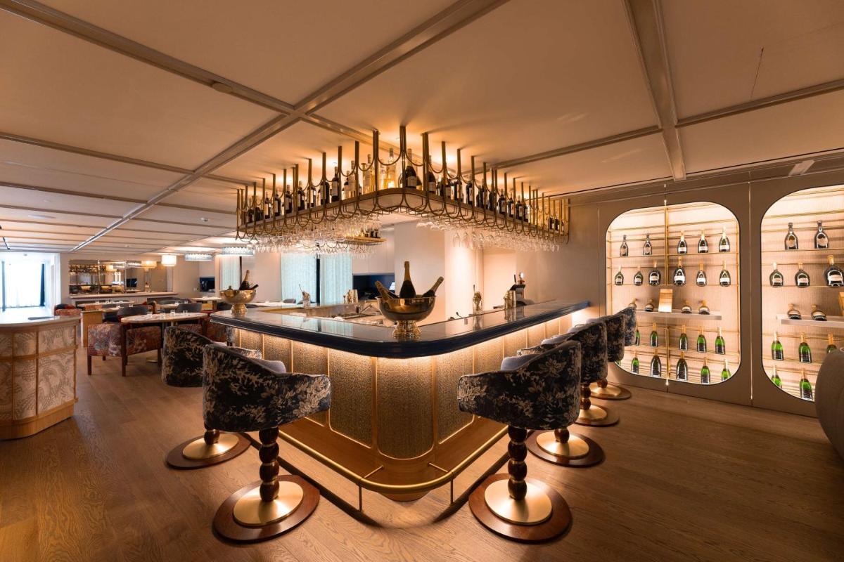 Imagem da galeria de Legacy Hotel Cascais, Curio Collection By Hilton em Cascais