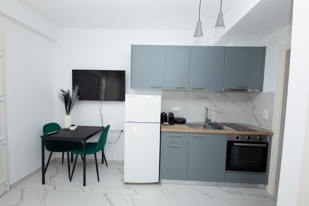 Suitetrails - E&S Balaska Apartments