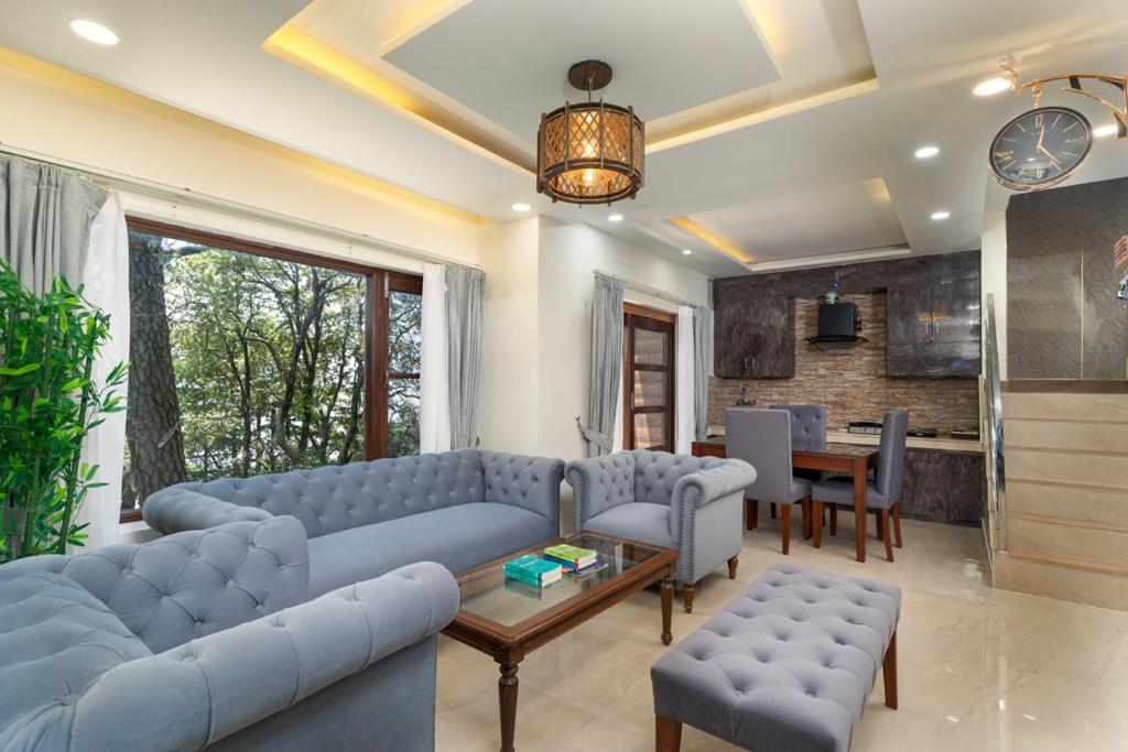 The Pine Retreat - Mall Road Dalhousie - Housity