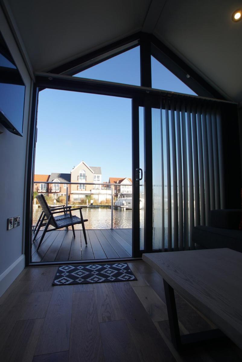 Lincoln Floating Holidays - Housity