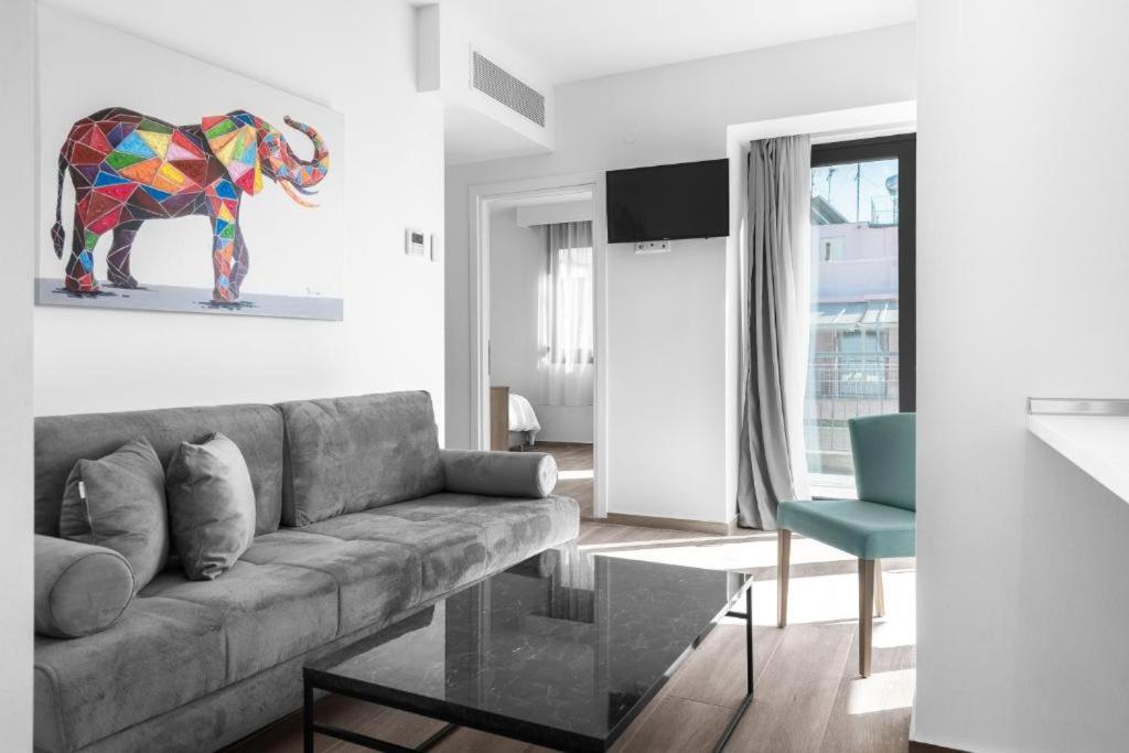 Penthouse Level 8, Nilie Hospitality MGMT - Housity