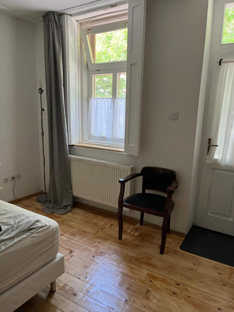 Kisudvaros Apartman - Housity