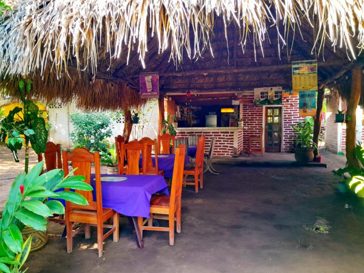 Restaurante El Escondite - Housity