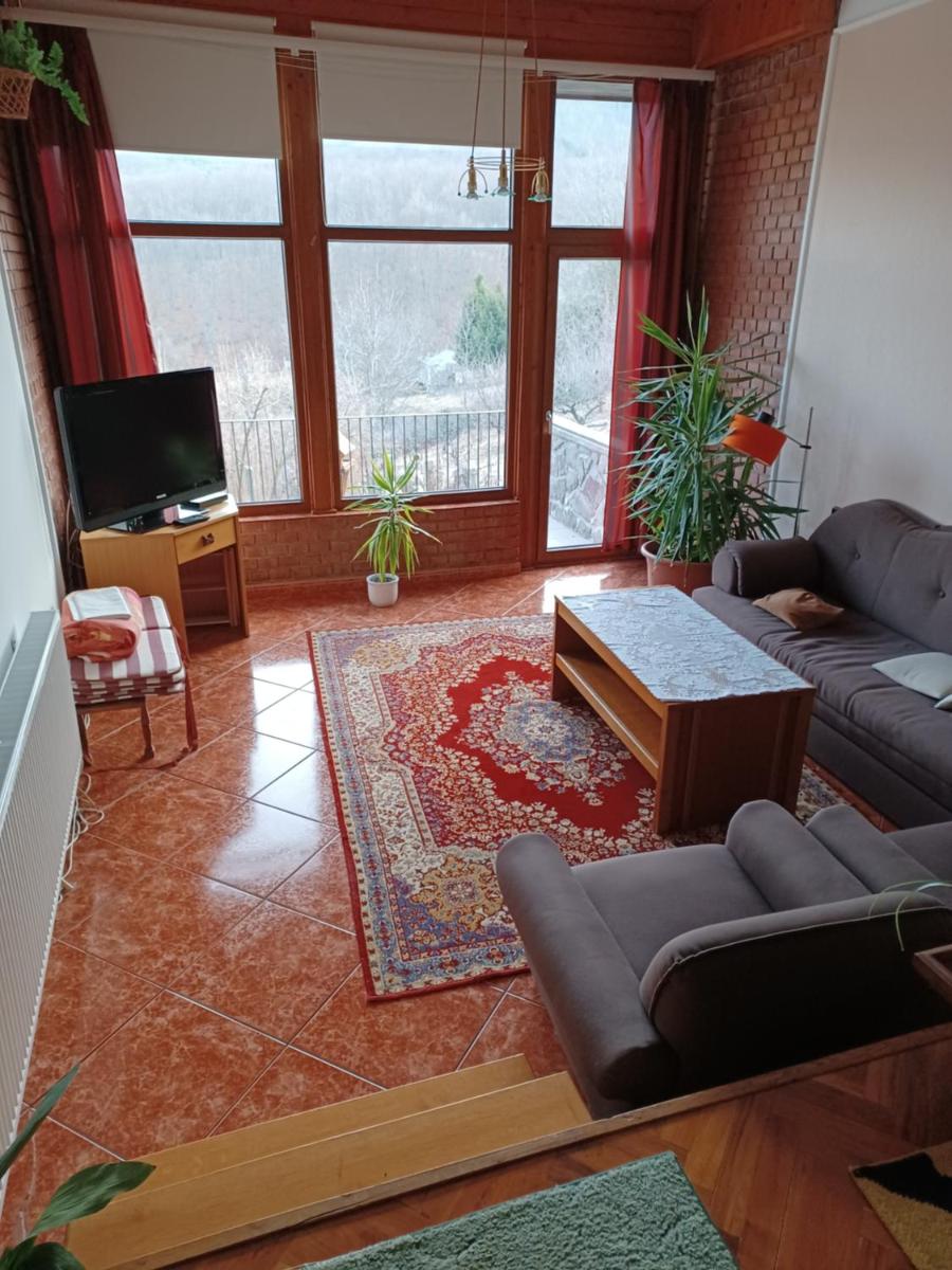 Anna Apartman Parádsasvár - Housity