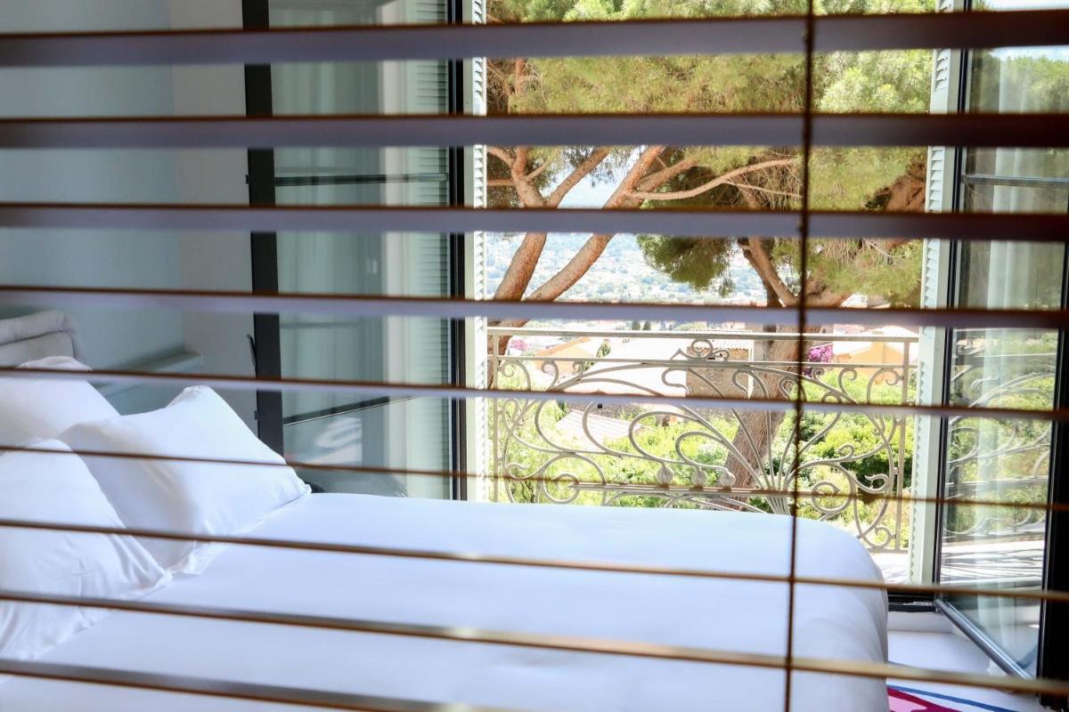 Balcon ou terrasse dans l'établissement Eden Rose Grand Hotel BW Premier Collection