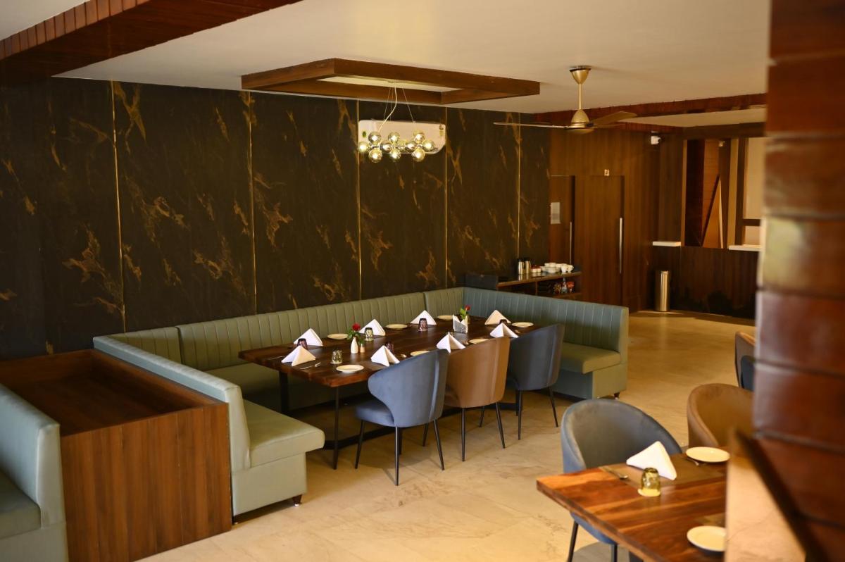 Opulence Resort - Housity