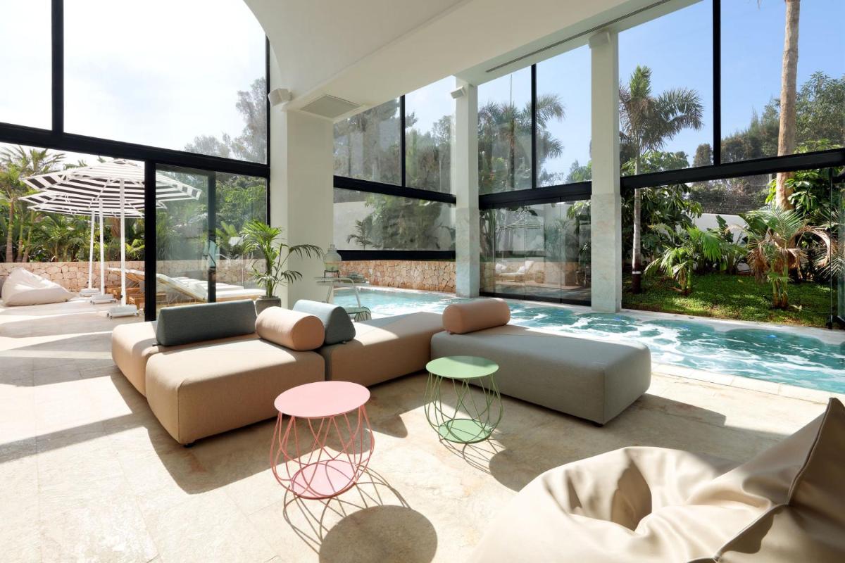 Piscina en o cerca de BLESS Hotel Ibiza - The Leading Hotels of The World