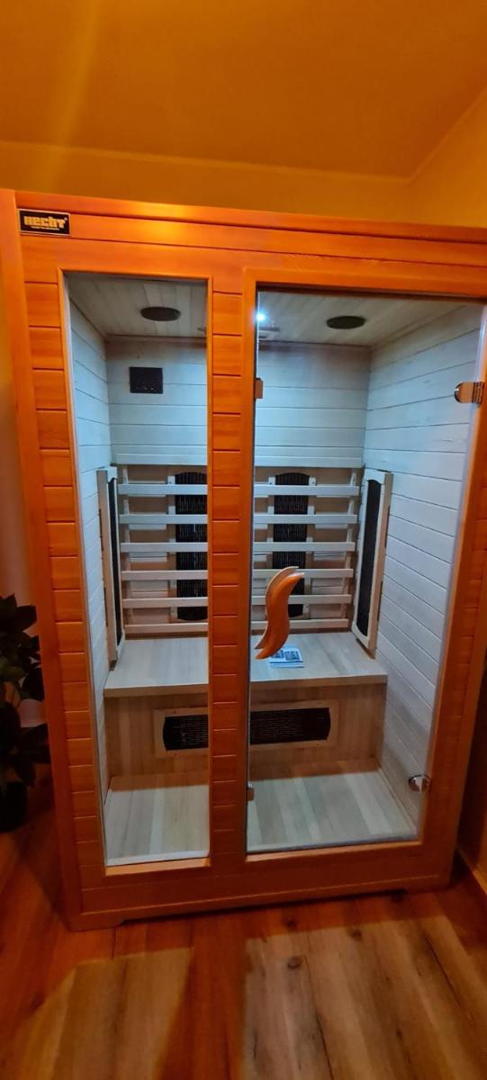 Harz mit Herz, Infrarotsauna, E-Kamin, Herzdusche - Housity