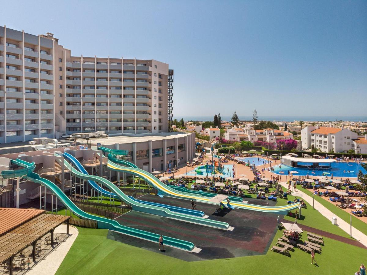 A piscina em ou perto de Jupiter Albufeira Hotel - Family & Fun - All Inclusive