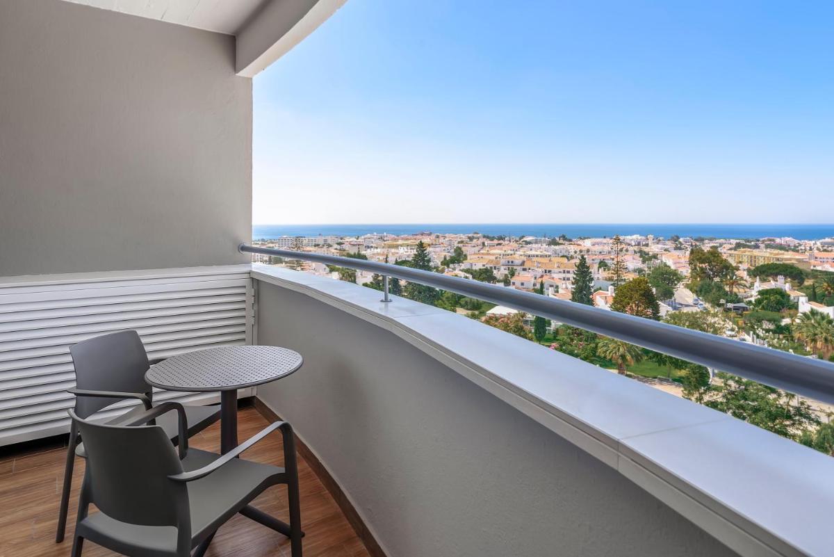 Uma varanda ou terraço em Jupiter Albufeira Hotel - Family & Fun - All Inclusive