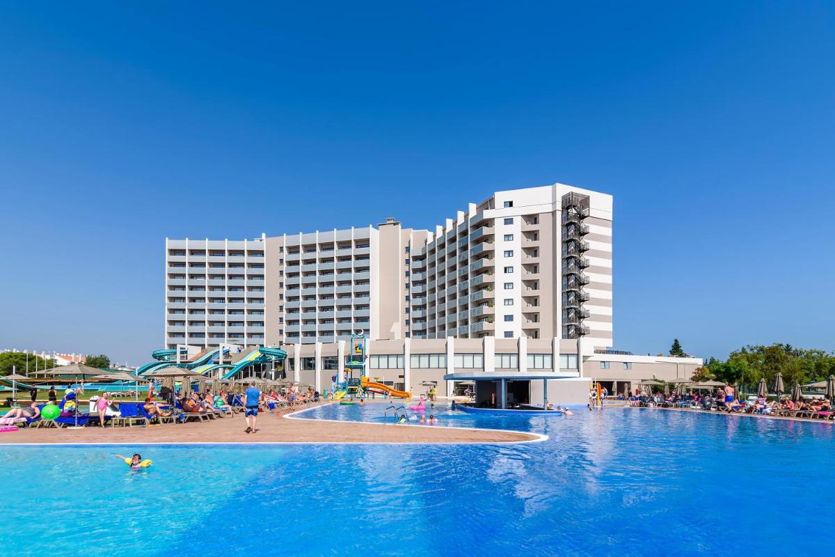 A piscina em ou perto de Jupiter Albufeira Hotel - Family & Fun - All Inclusive
