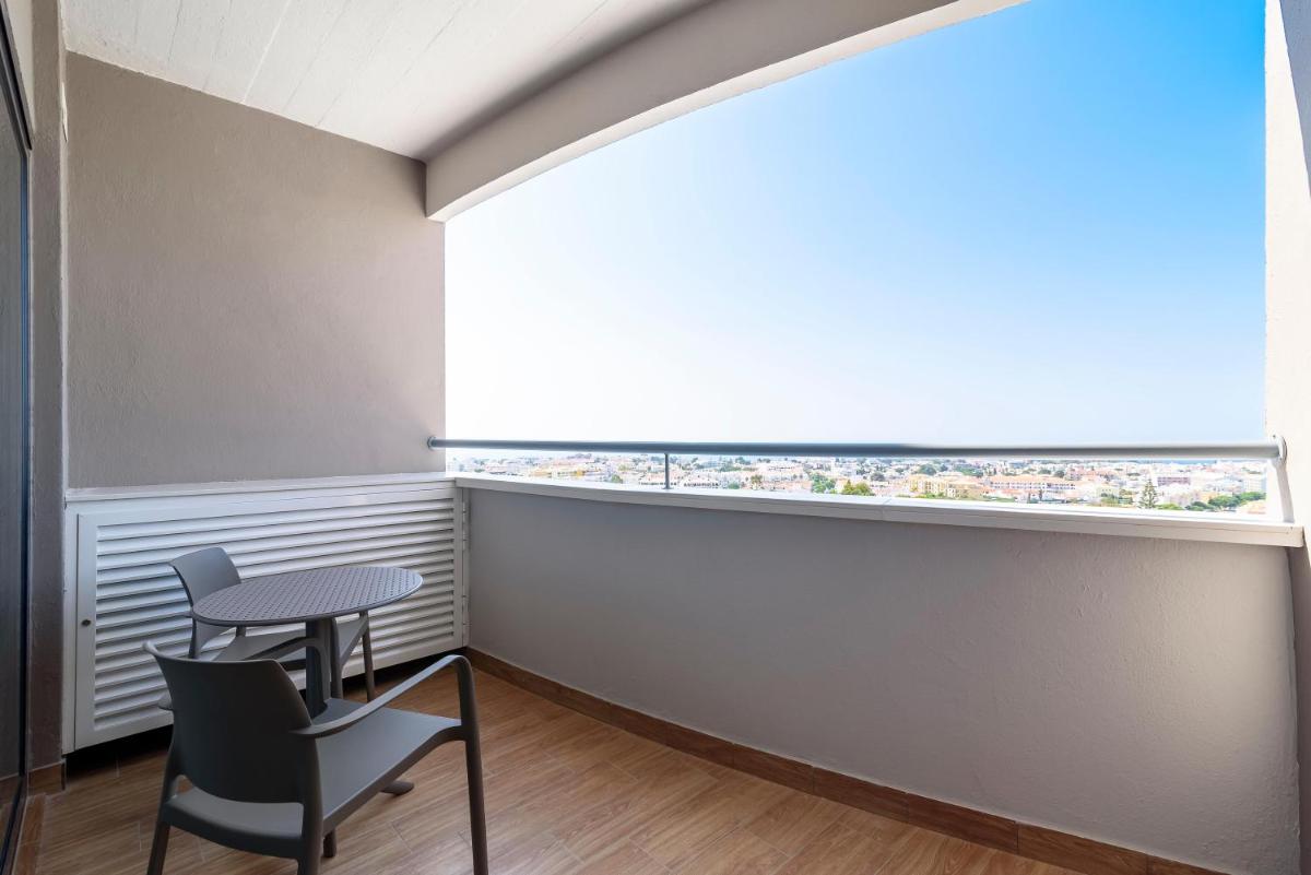Uma varanda ou terraço em Jupiter Albufeira Hotel - Family & Fun - All Inclusive