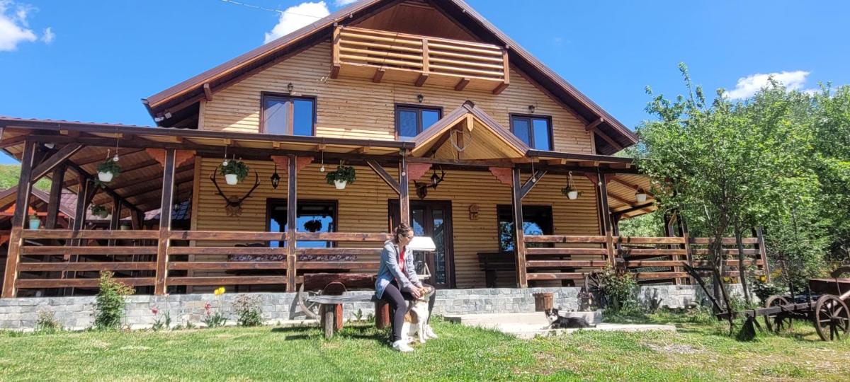 Cabana Lunca - Housity