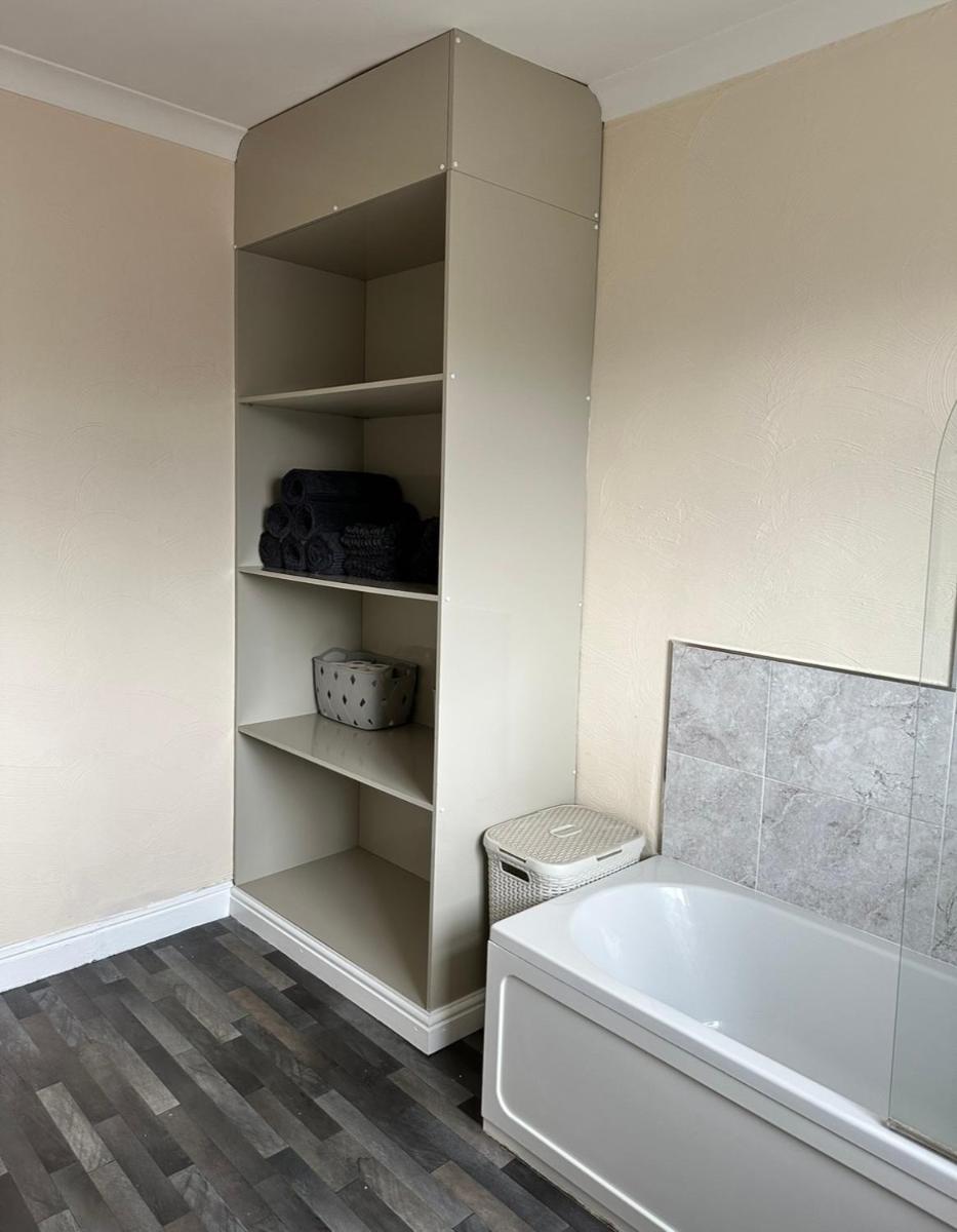 Cosy house in Wombwell - Housity