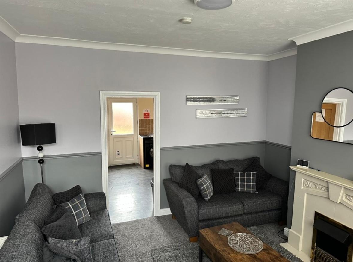 Cosy house in Wombwell - Housity