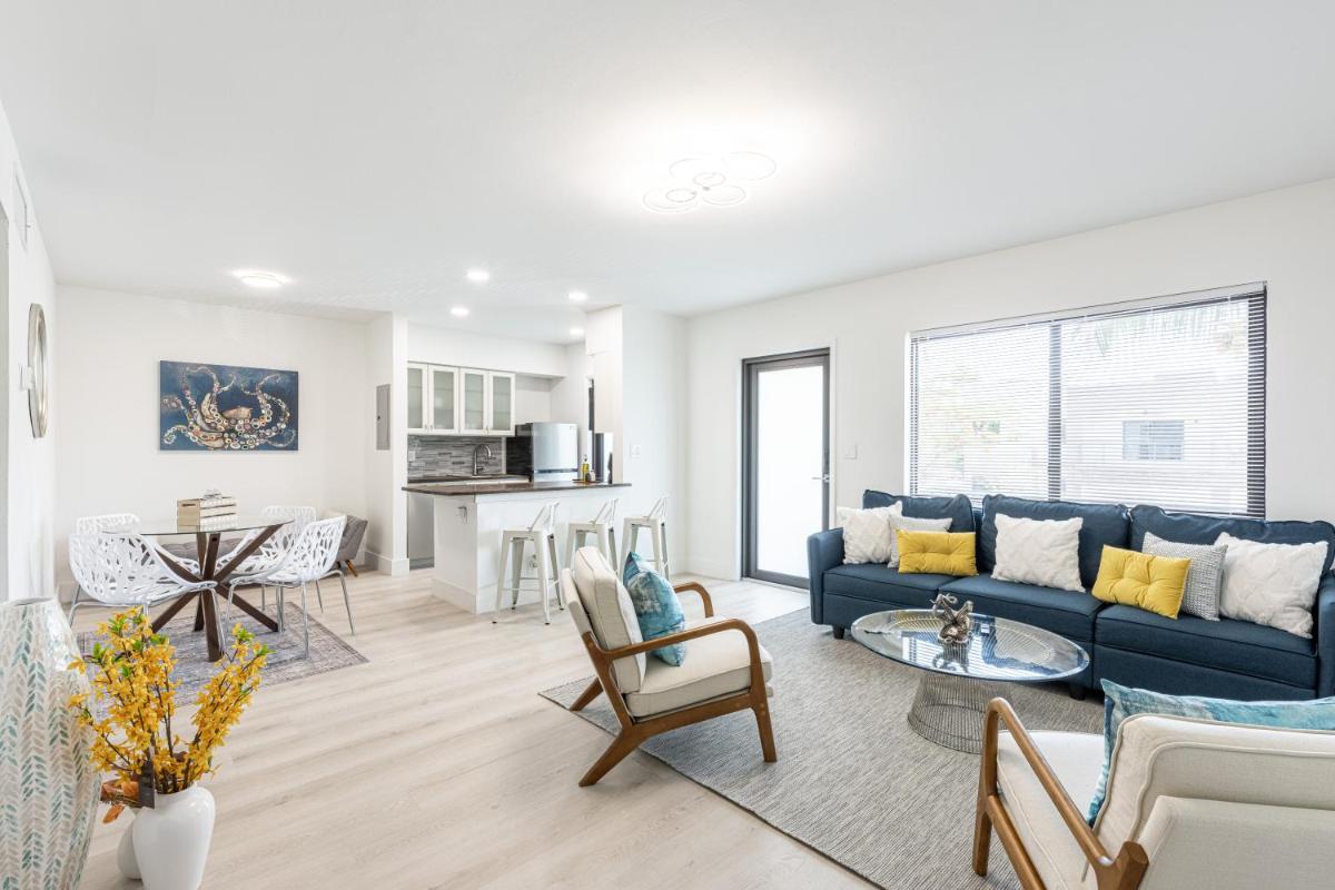 Suitetrails - Palm Breeze Luxury Suites