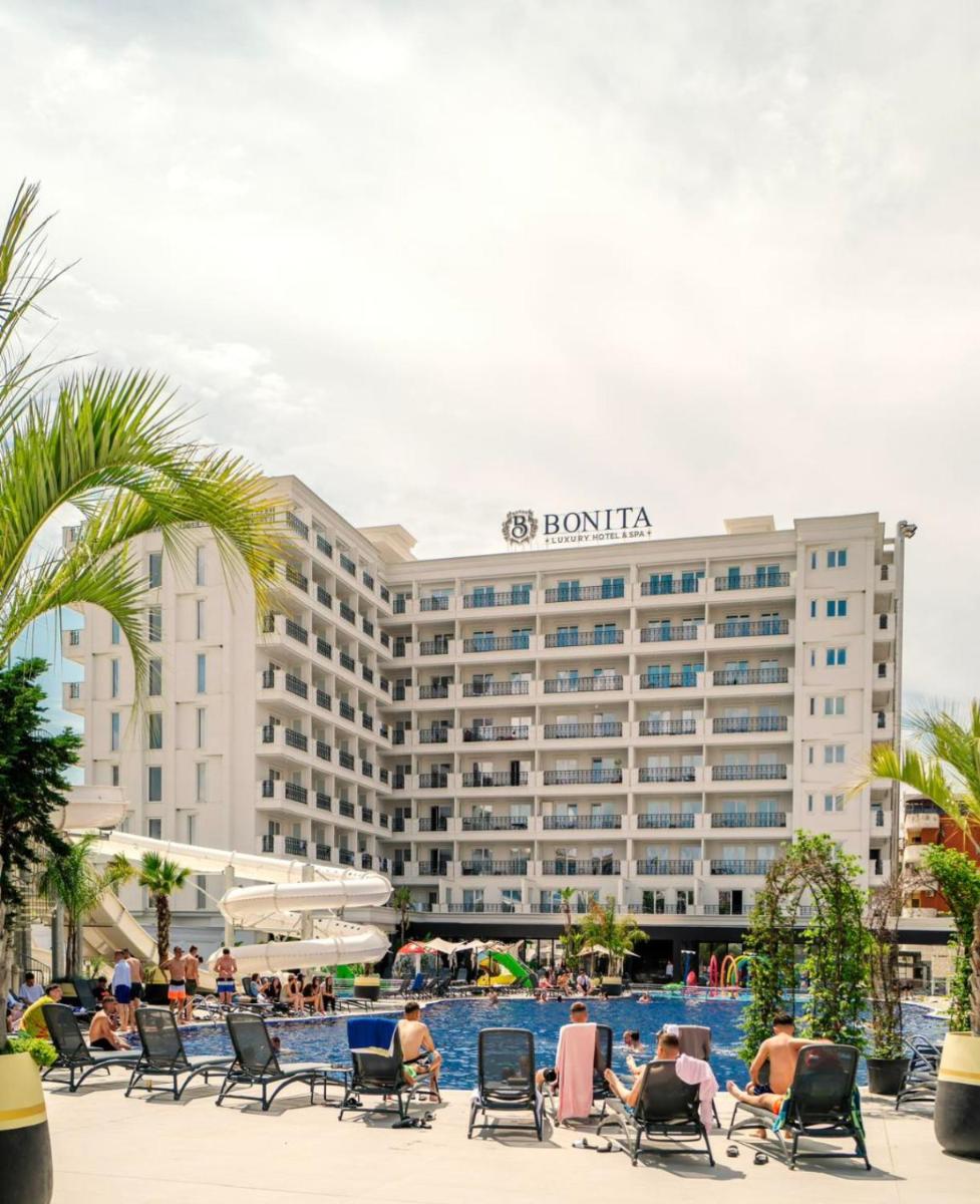 Suitetrails - Coastline Luxury Apart Hotel