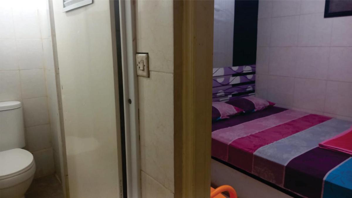 JALA GUEST HOUSE near JUANDA AIRPORT - Housity