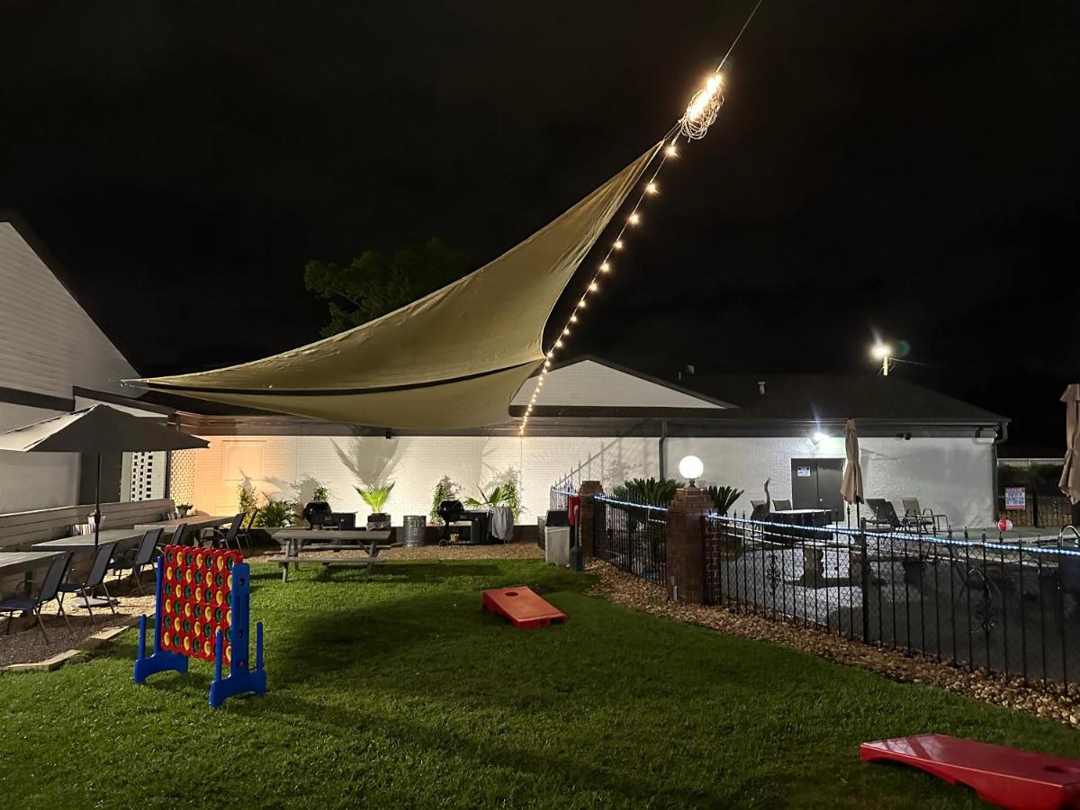 At Home Inn - Pensacola - Housity