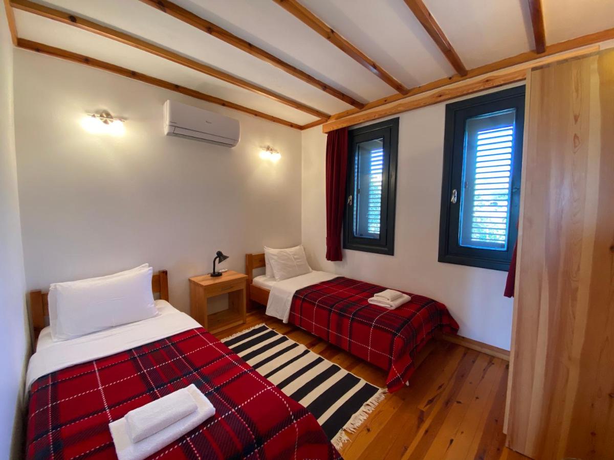 Lamin House - Housity