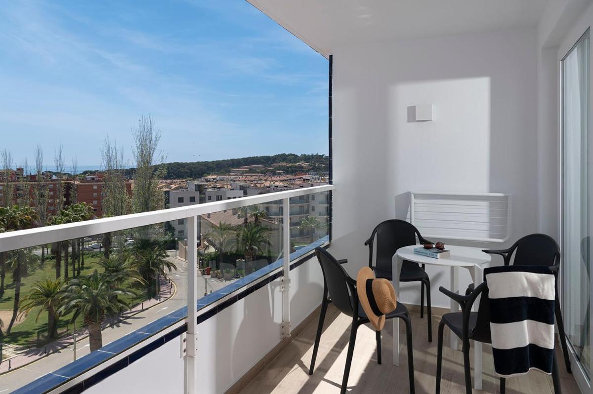 Un balcón o terraza de Aparthotel Costa Encantada
