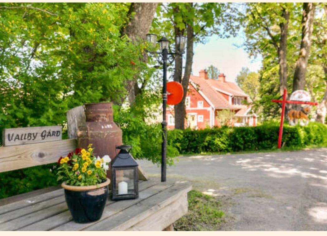 Vallby Farm Camp - Housity