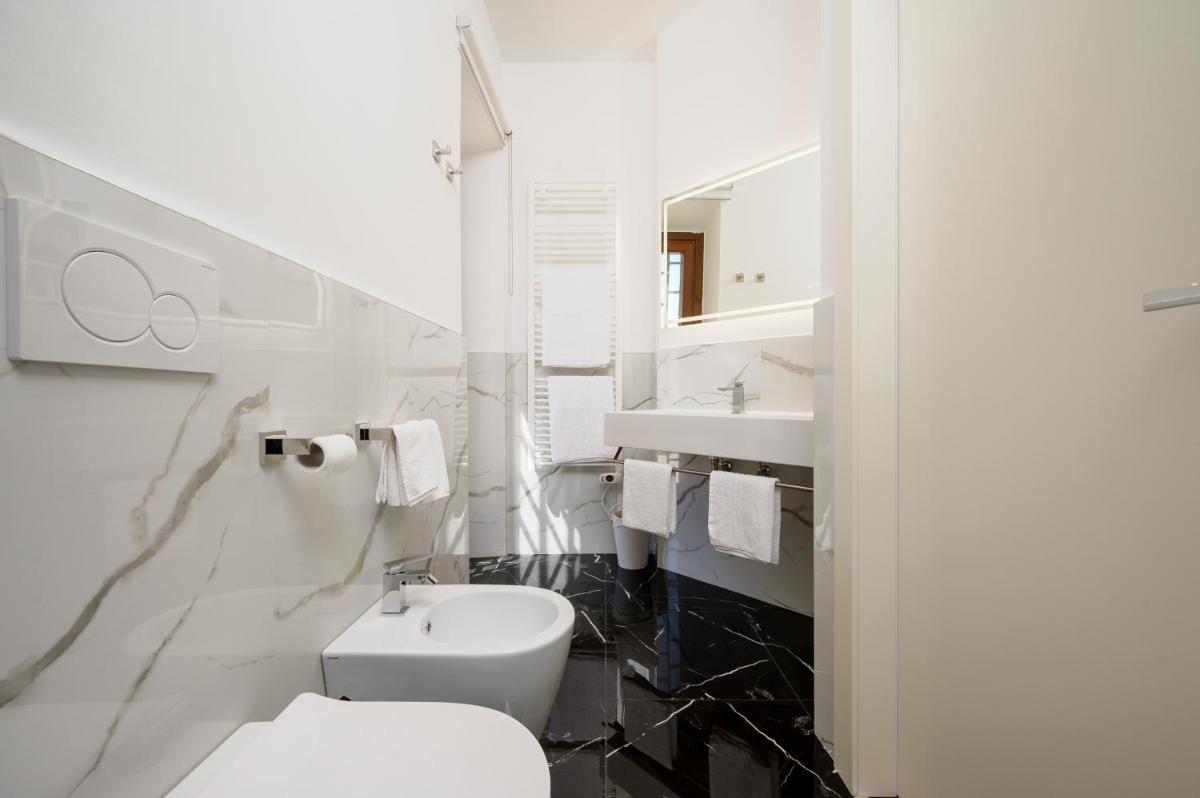 Tripolina Camere - Housity