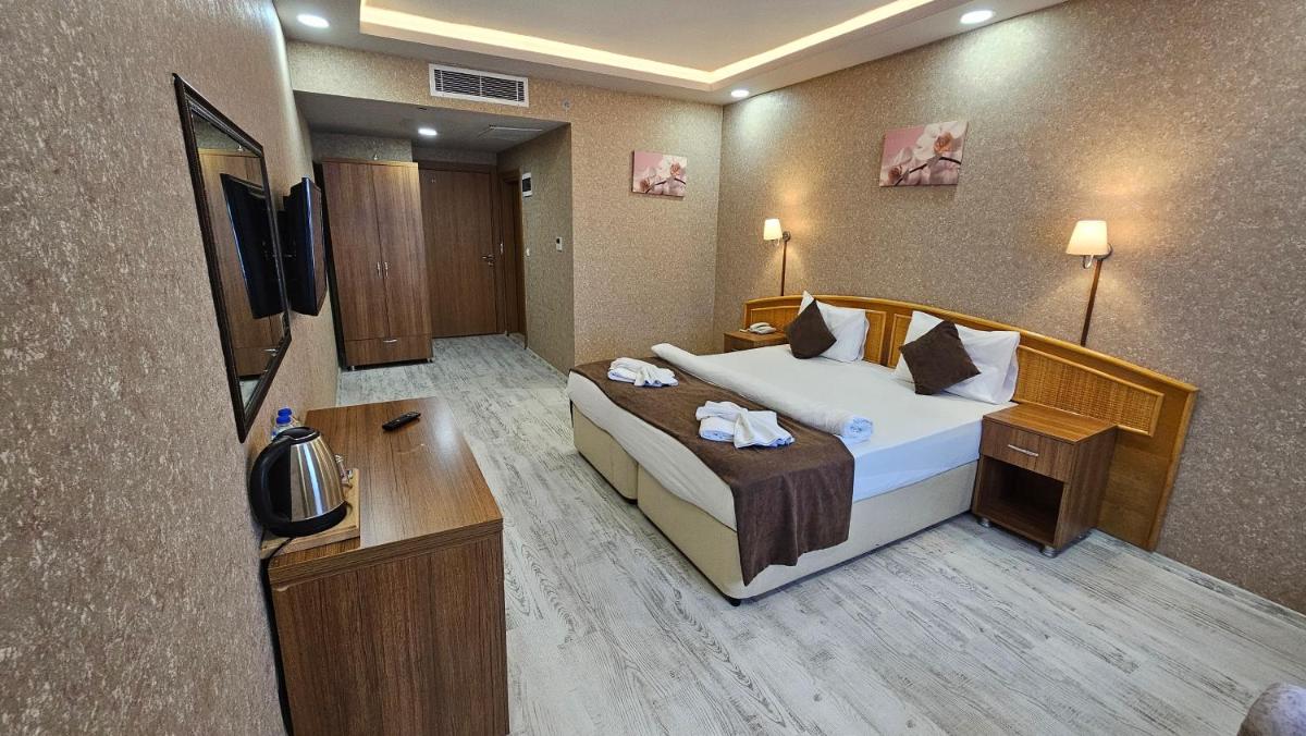 POINTBREAK OTEL - Housity
