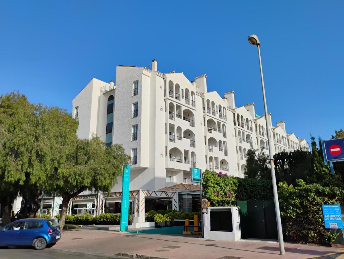 Apartamento en Puerto Banús - Housity