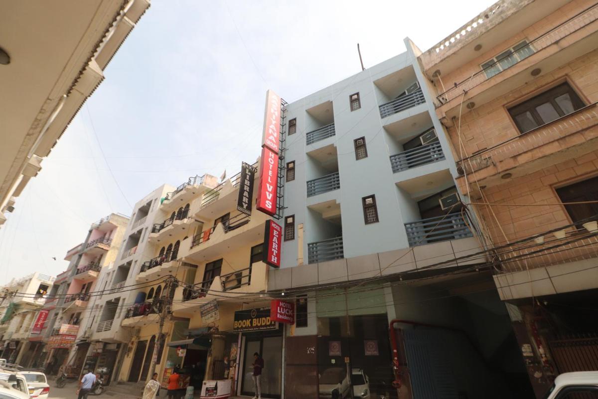 Hotel De Luck Residency Near Delhi Airport - Housity