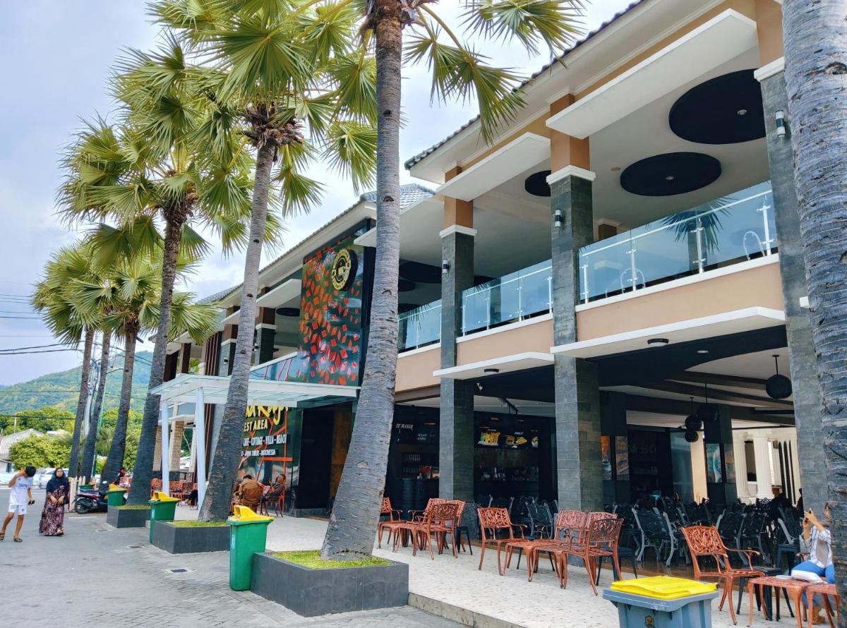 Hotel Villa and Cottage Utama Raya Beach - Housity