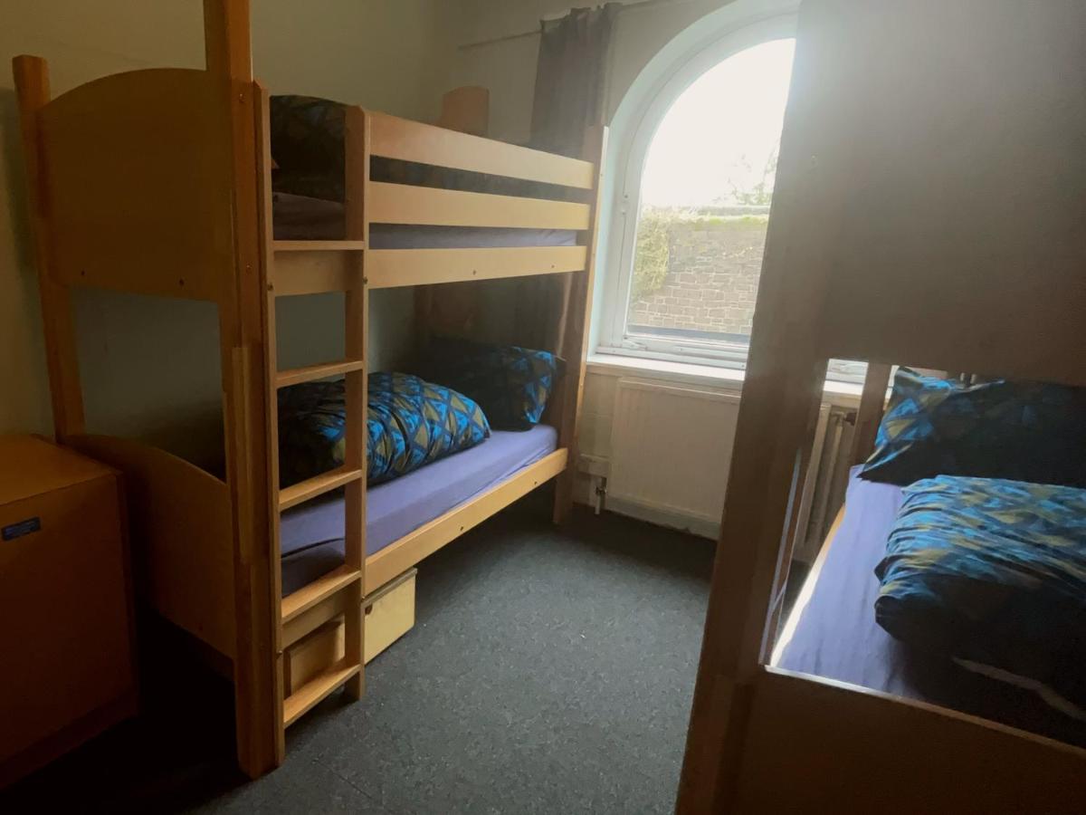 Stirling Youth Hostel - Housity