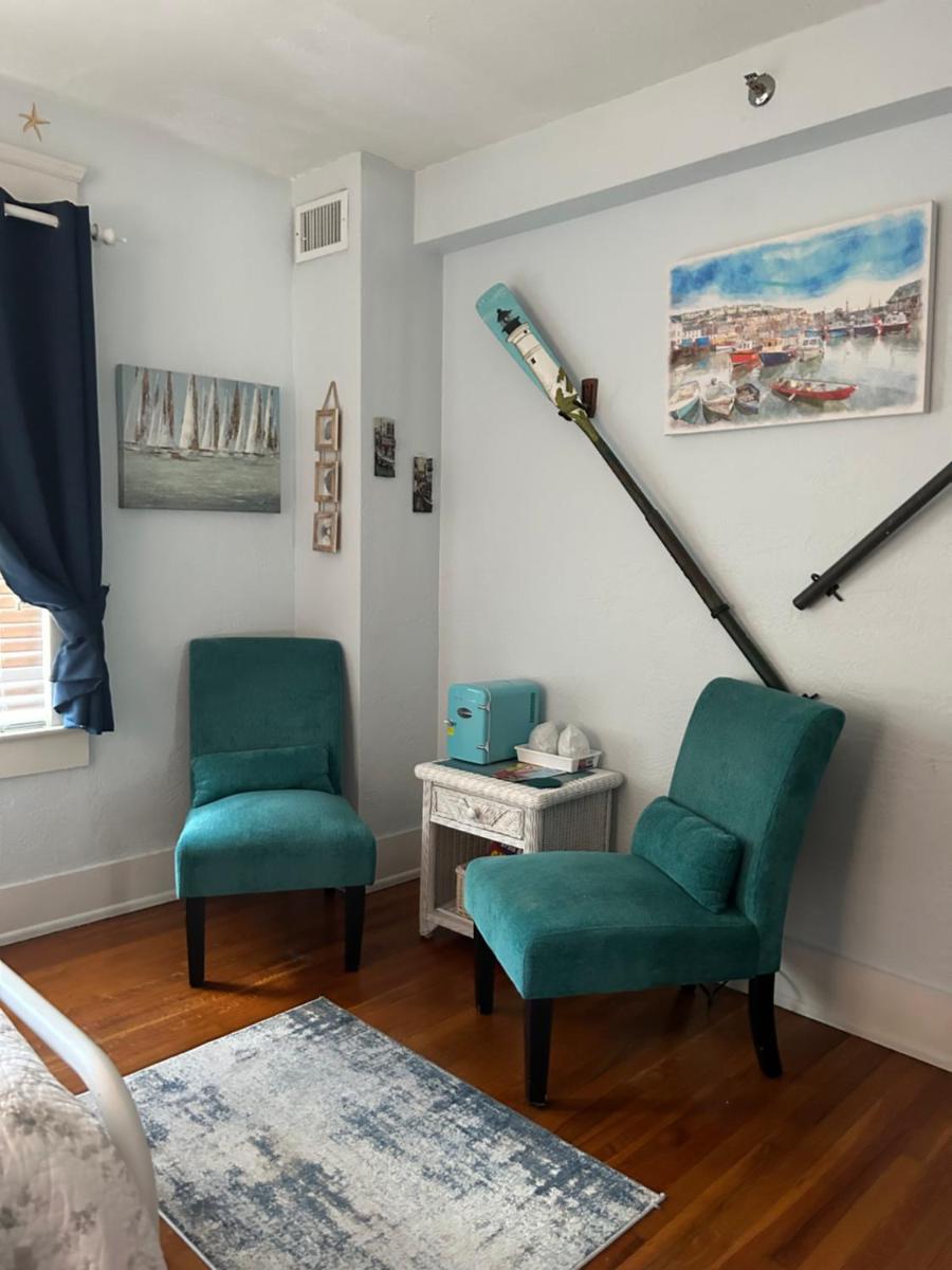 Ms. Maggie's South Country Inn - Housity