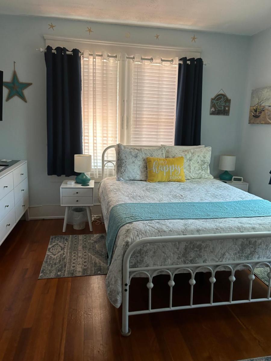 Ms. Maggie's South Country Inn - Housity
