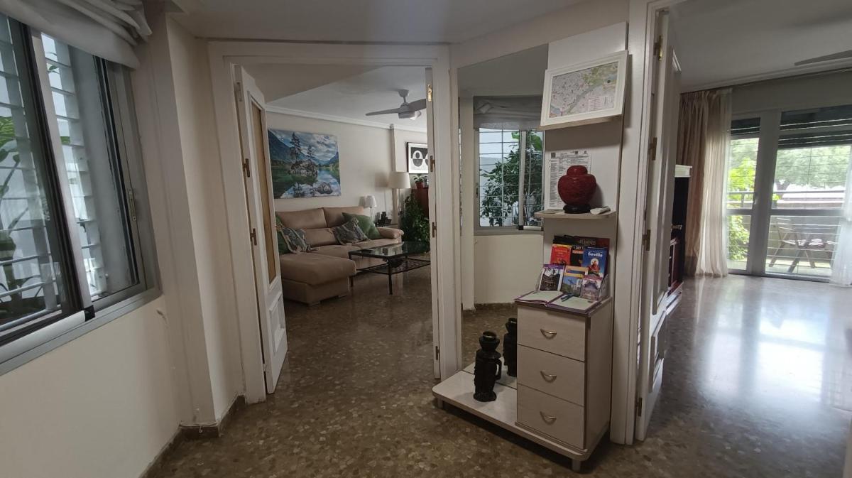 Feria apartment, near Plaza España - Housity