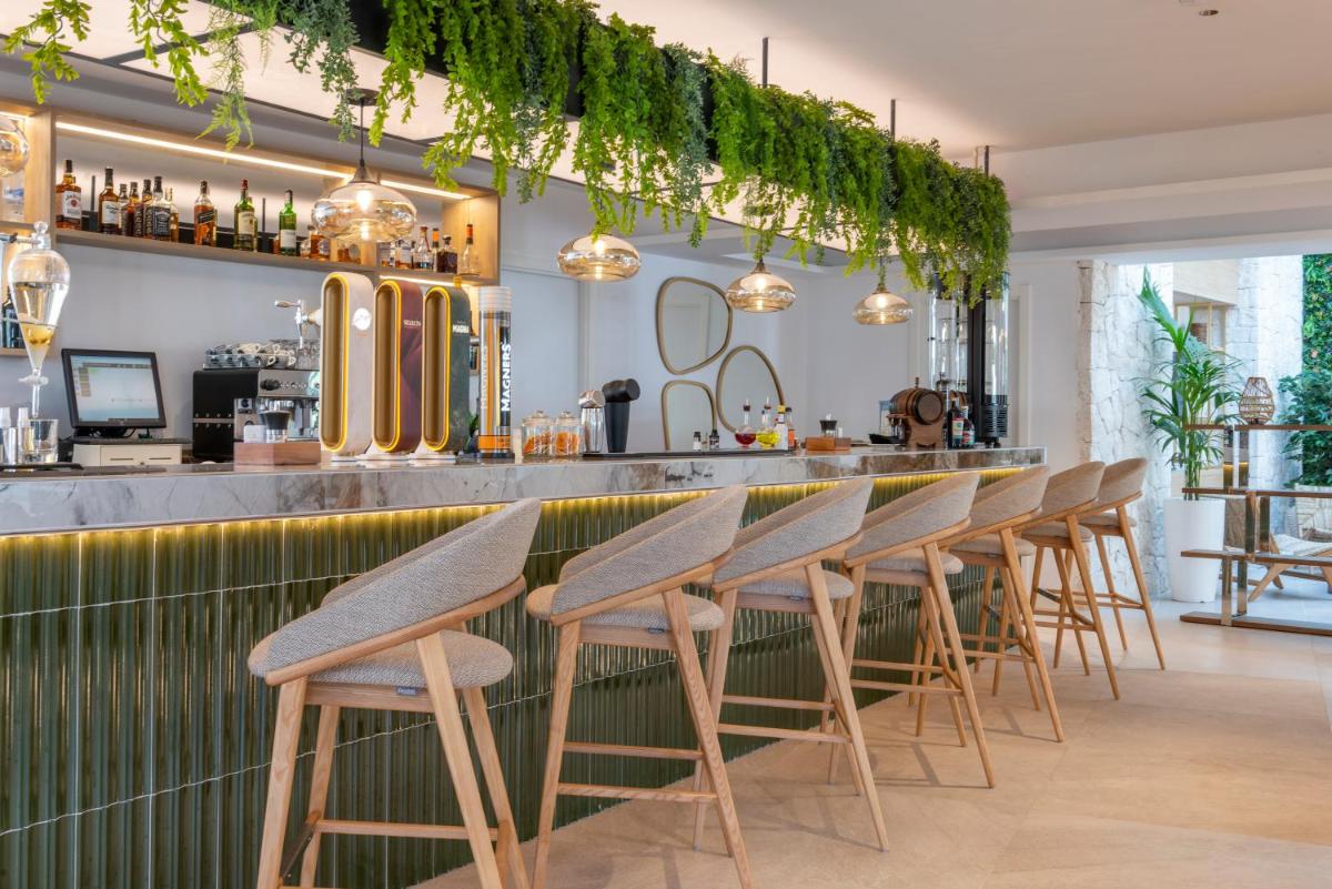 Valentin Somni Hotel & Suites - Housity