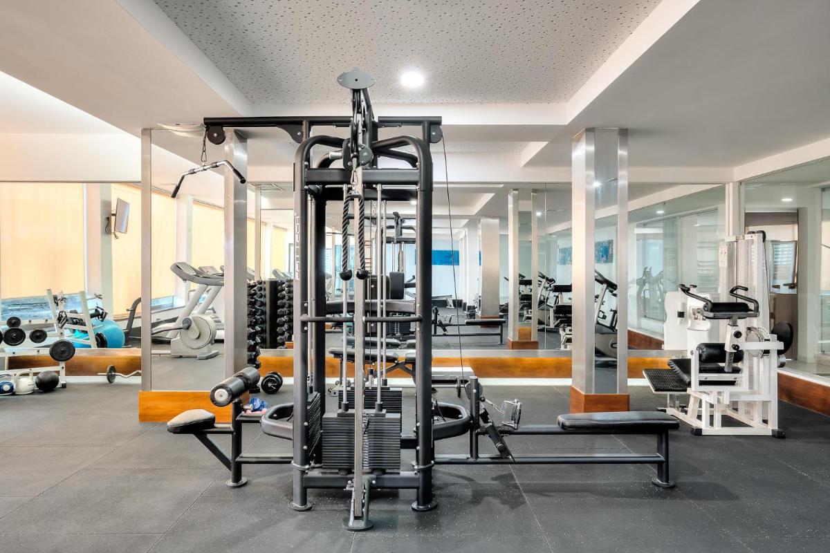 O centro de fitness e/ou as comodidades de fitness de Jupiter Algarve Hotel - Beach & Spa