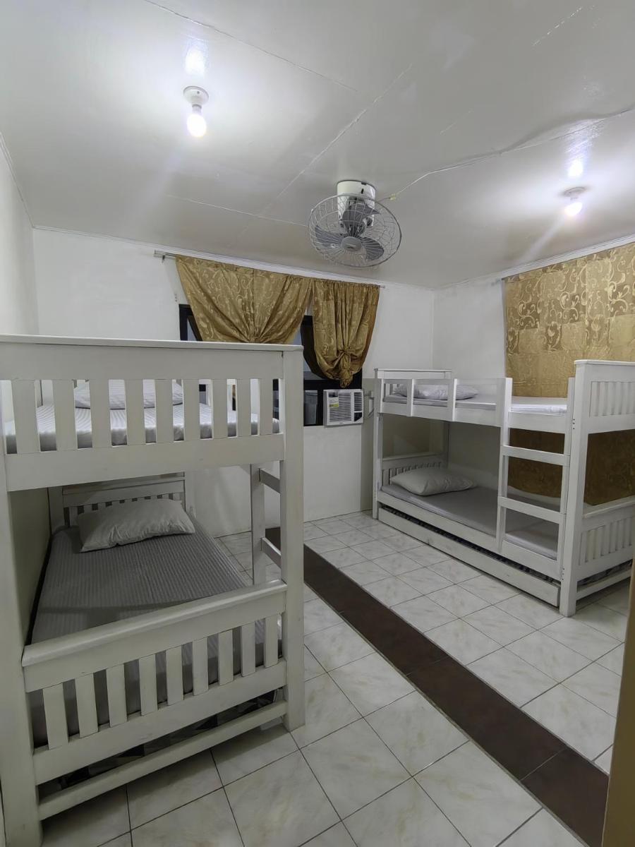 Festive Walk Mall & SM City Area Room Aircon BR - Housity