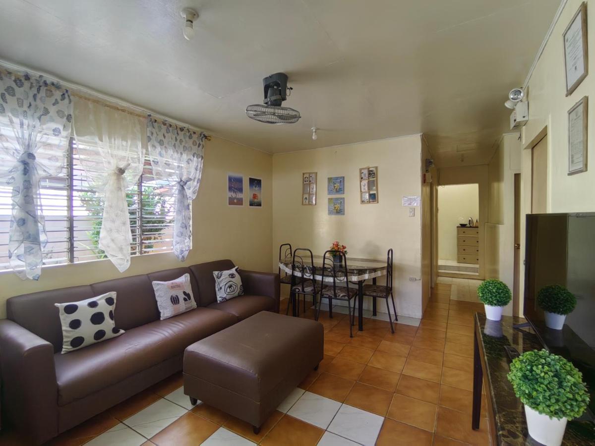 Festive Walk Mall & SM City Area Room Aircon BR - Housity