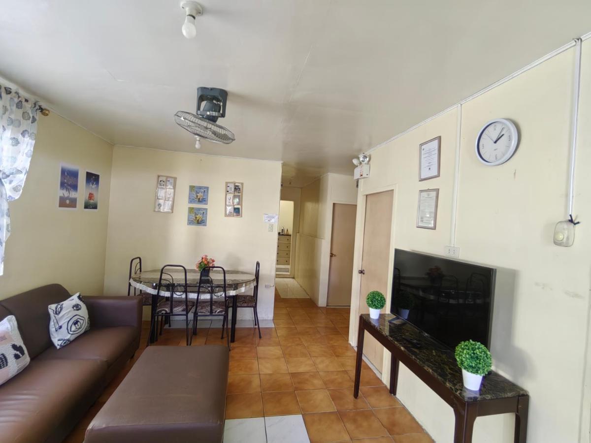 Festive Walk Mall & SM City Area Room Aircon BR - Housity