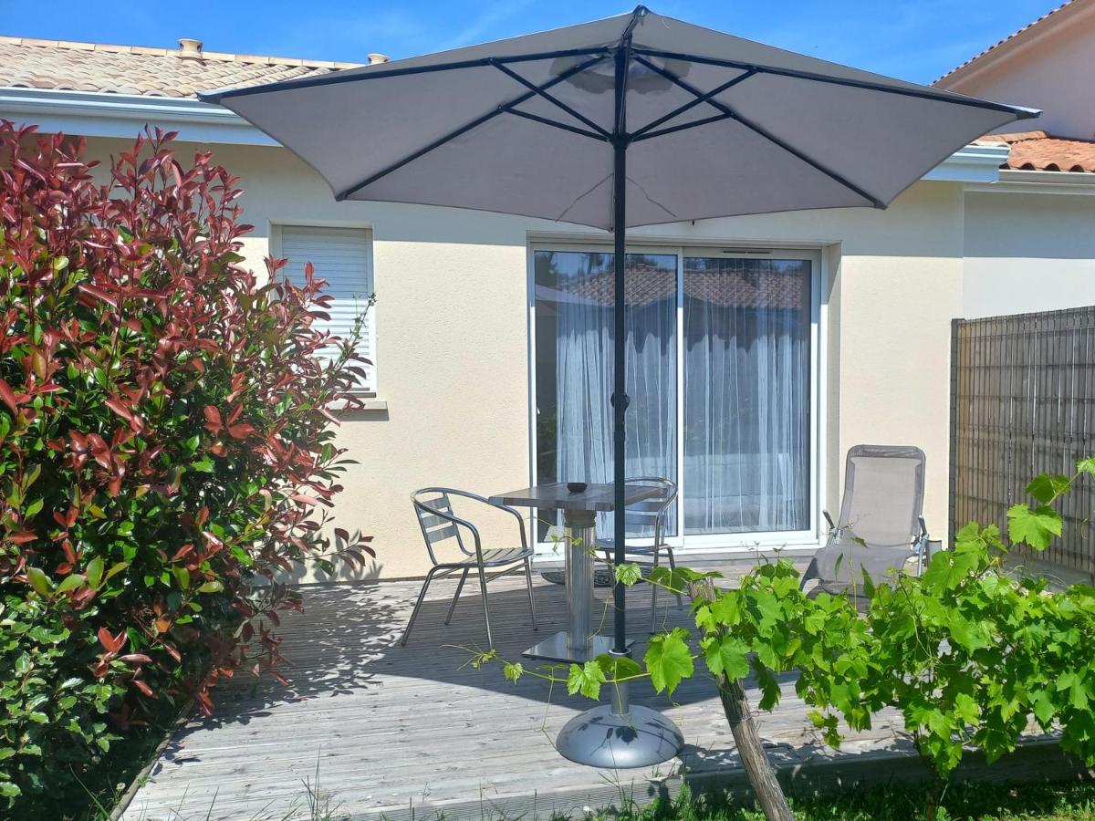 C La Belle Vie - Housity