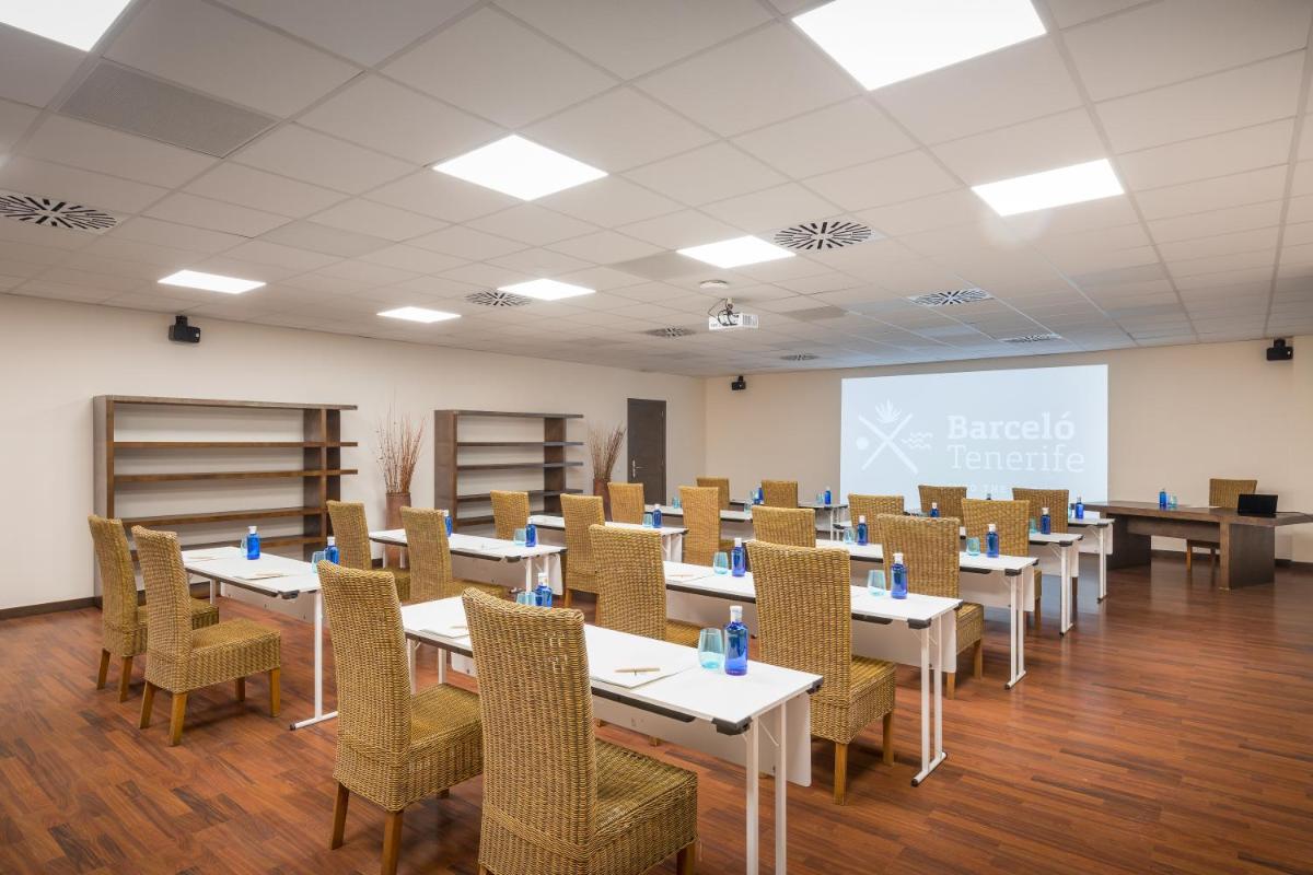 Zona business o sala de conferencias en Barceló Tenerife