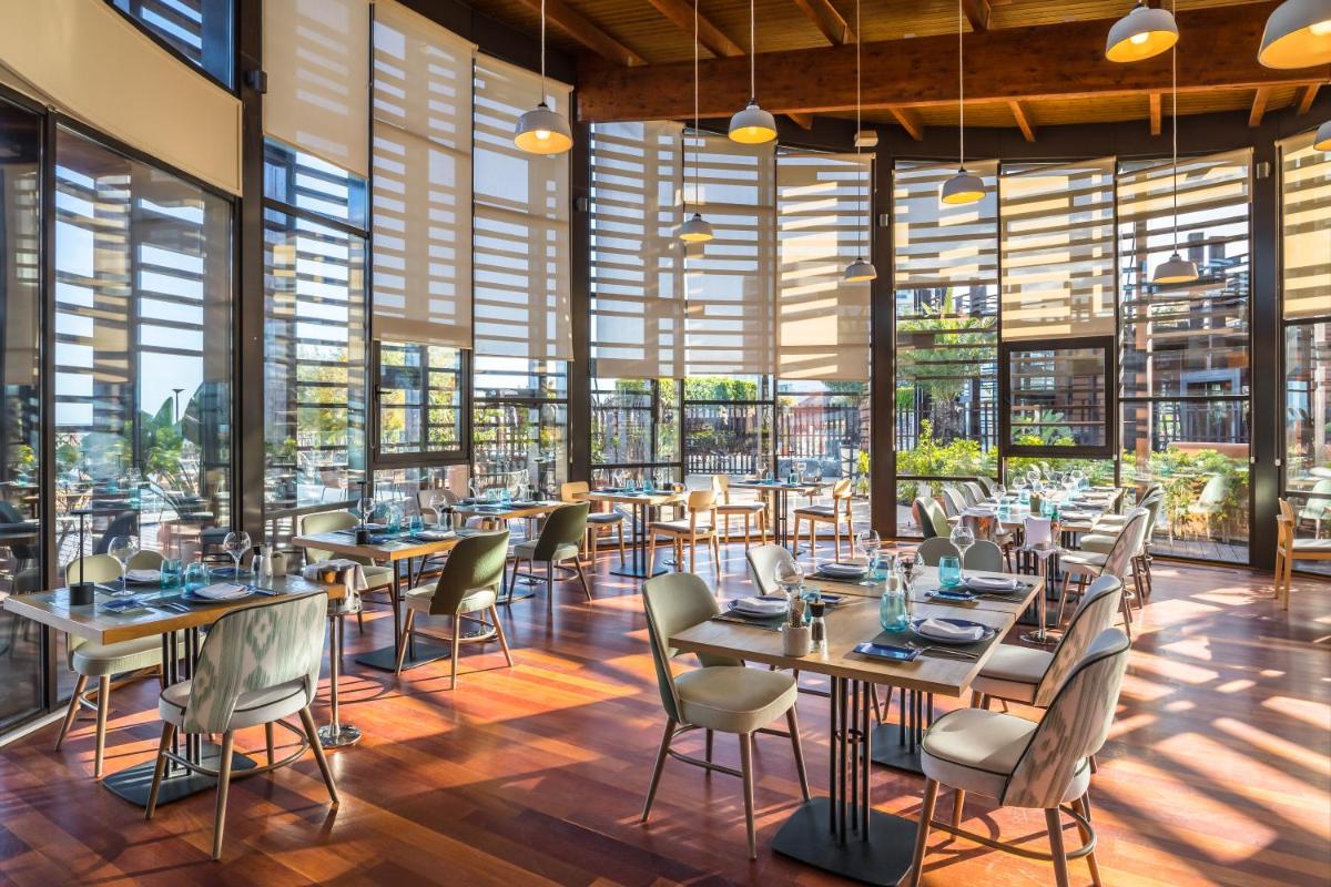 Un restaurante o sitio para comer en Barceló Tenerife