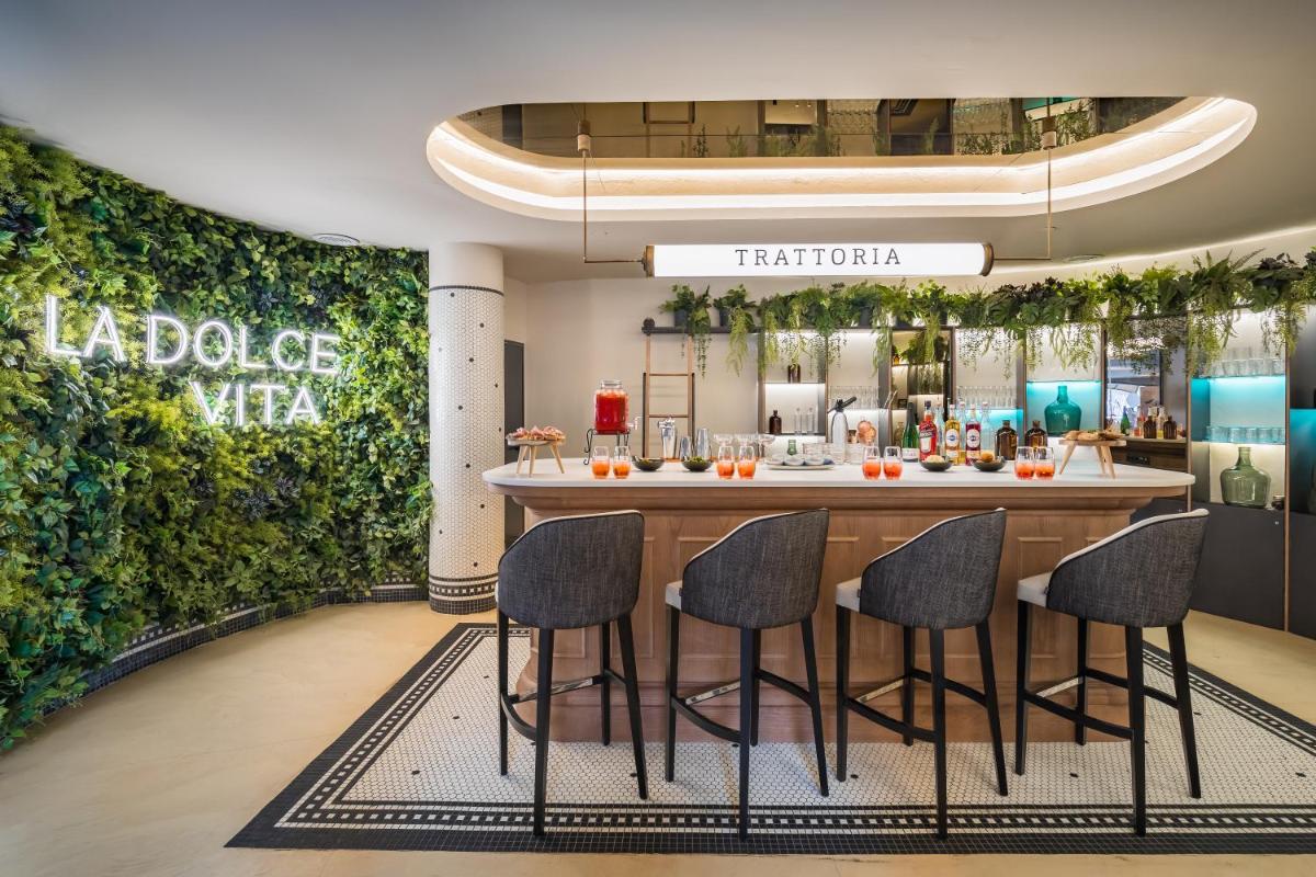 Un restaurante o sitio para comer en Barceló Tenerife