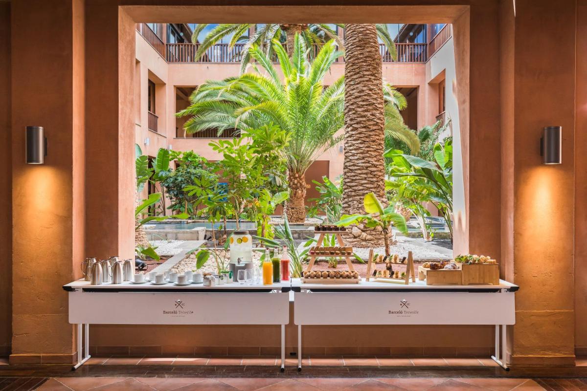 Jardín al aire libre en Barceló Tenerife